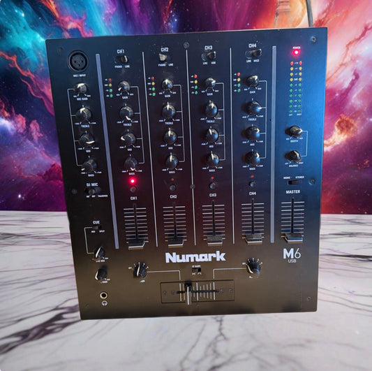 Numark M6USB 4 Channel USB DJ Mixer Phono Line Dual Mic 3 Band EQ Near Mint🎶🔥