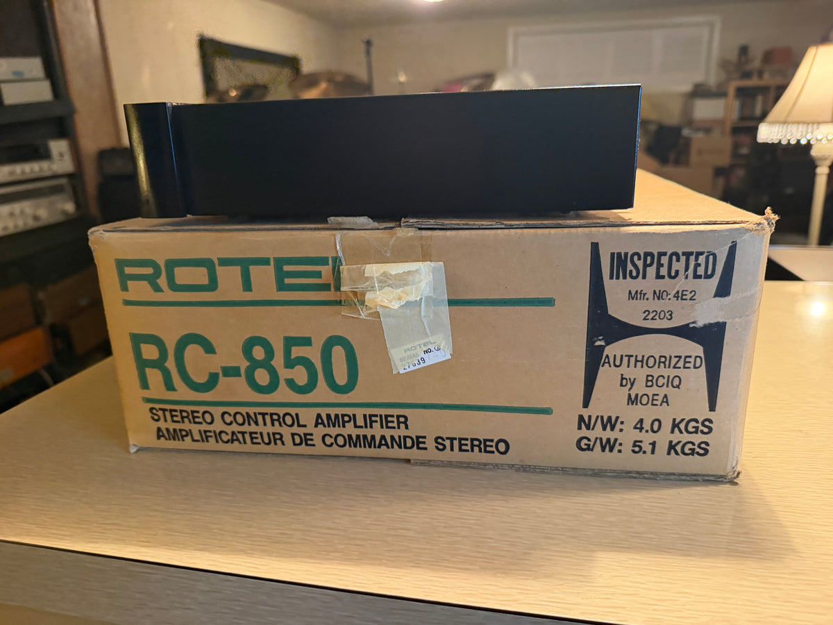Rotel RC-850 PREAMPLIFIER High Fidelity Near Mint Serviced Complete In Box🔥🎶