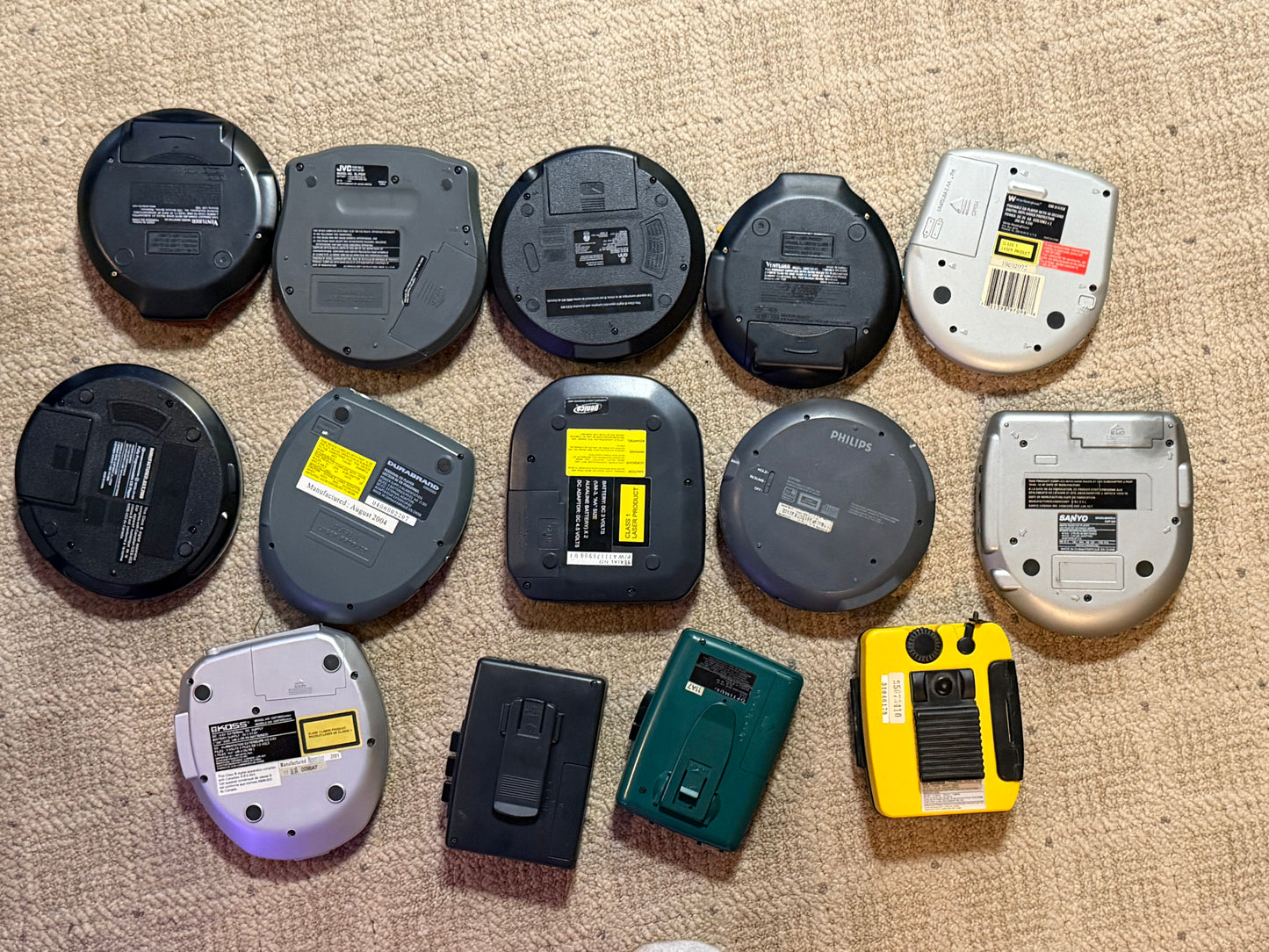 JVC,  Philps, ETC.. Walkman Cassette Player and CD Discman ALL WORKING 14 PIECE