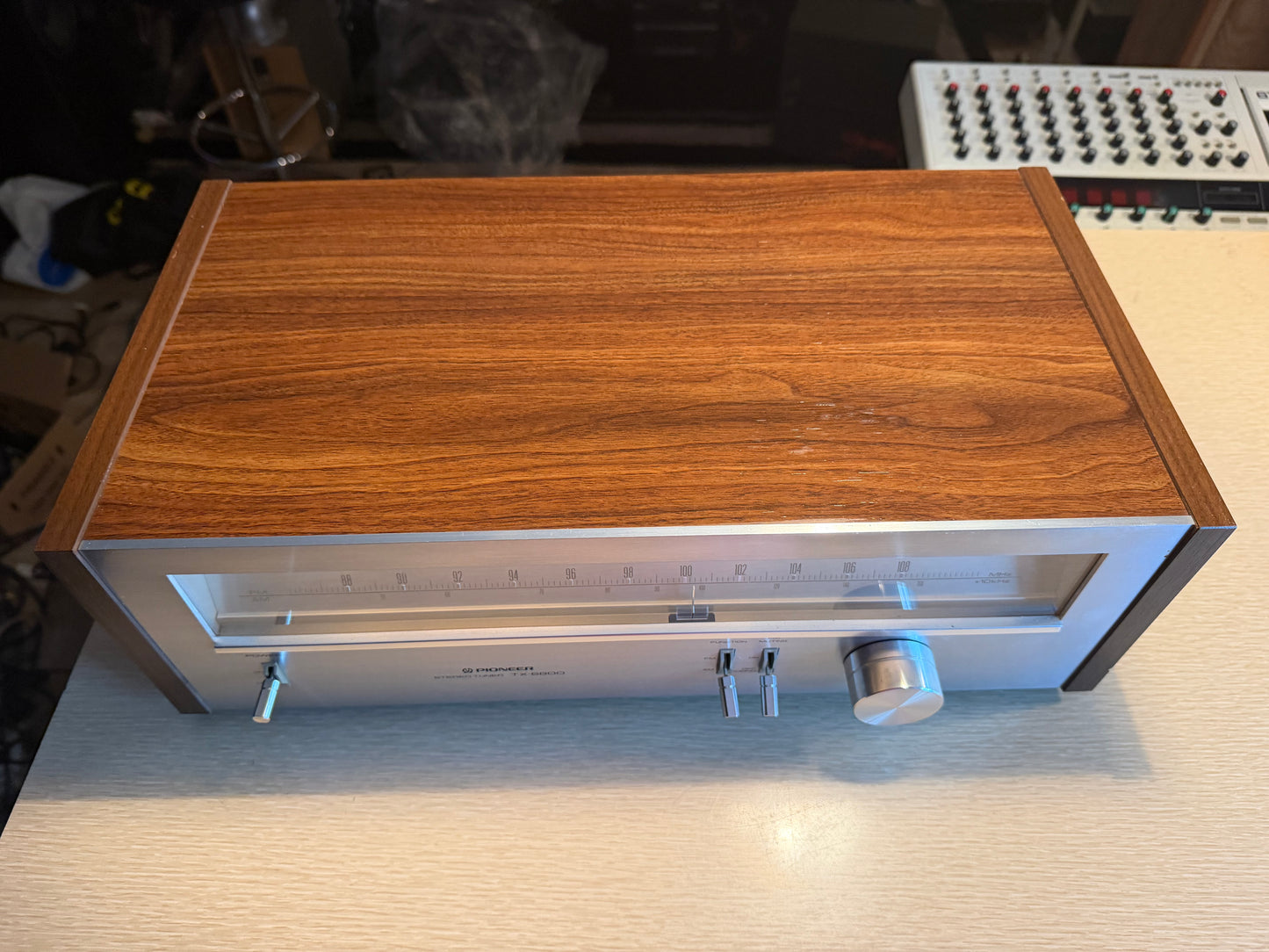Pioneer TX-6800 Stereo Tuner FM/AM Radio Receiver Silver Face Near Mint Serviced