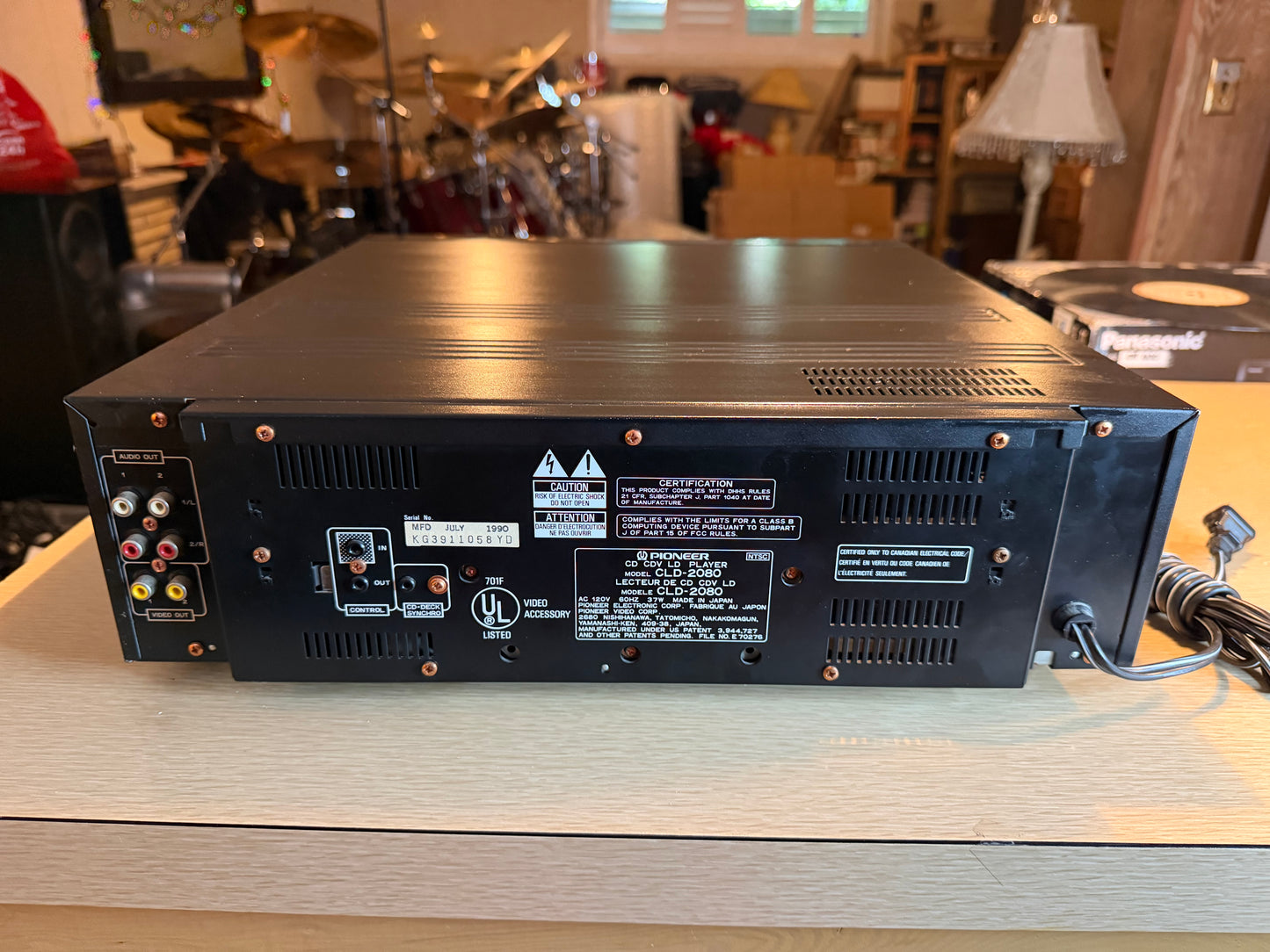 Pioneer CLD-2080 Both Sides Play Laserdisc Player Pro Service New Remote Receipt