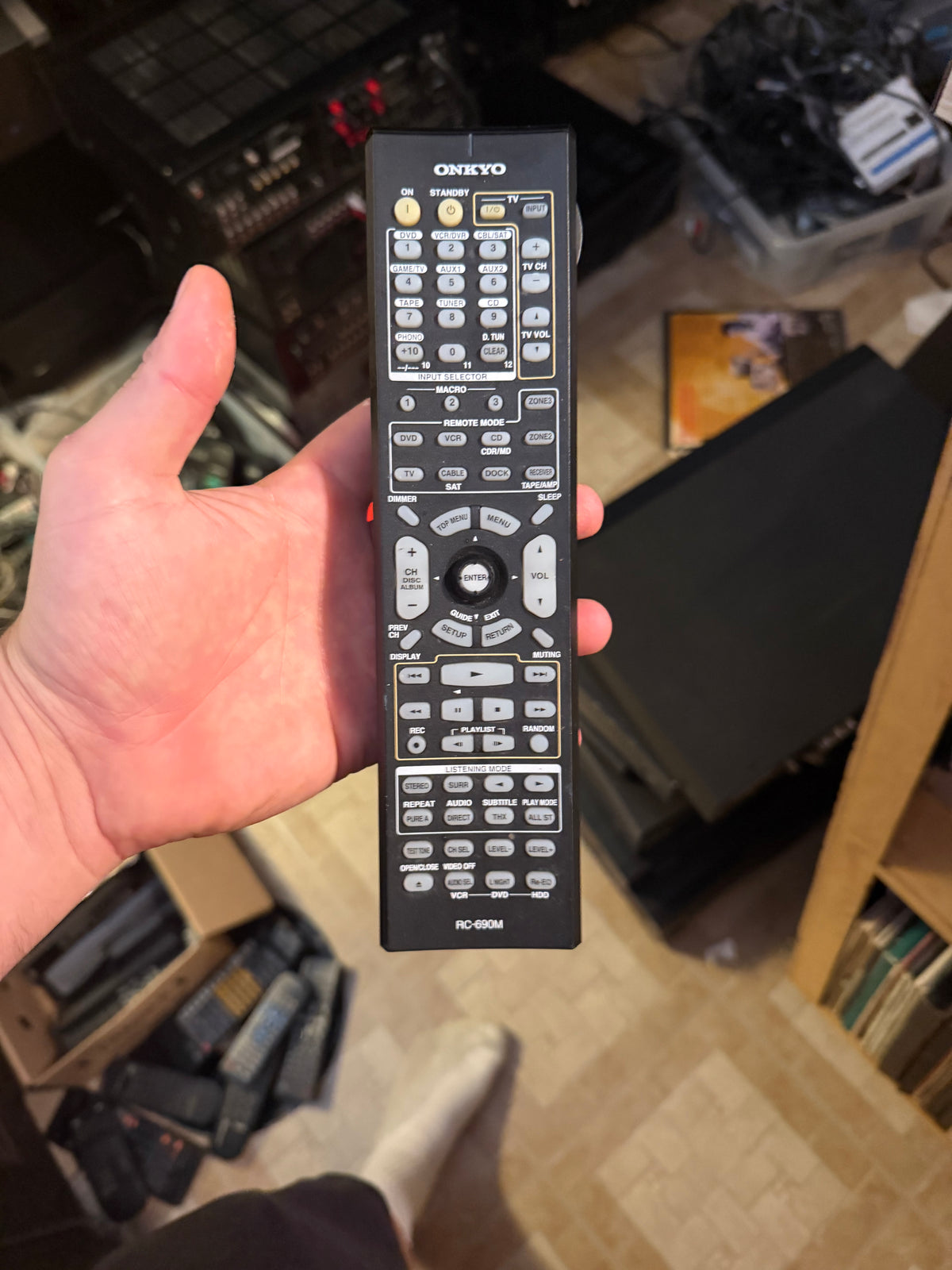 Onkyo Pro PR-SC885 High-Performance 7.1-Ch AV Preamp Fresh Service Remote Bundle