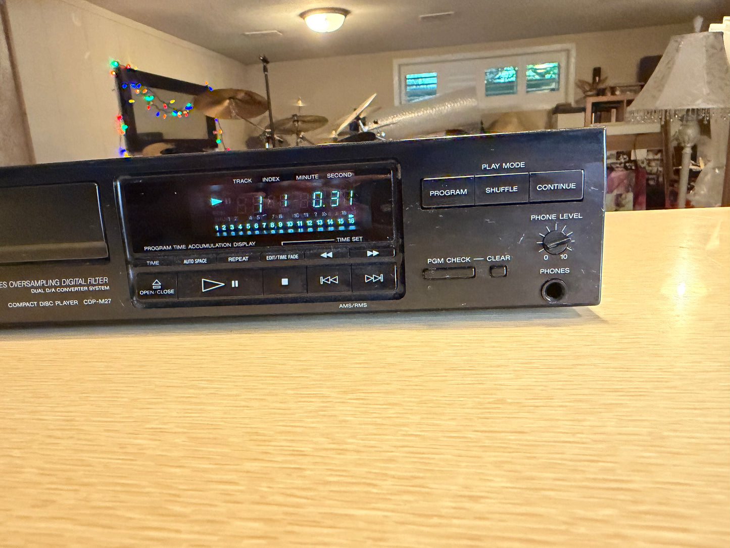 Sony CDP-M27 Compact Disc Player 4 times oversampling *Refurbished* Like NEW