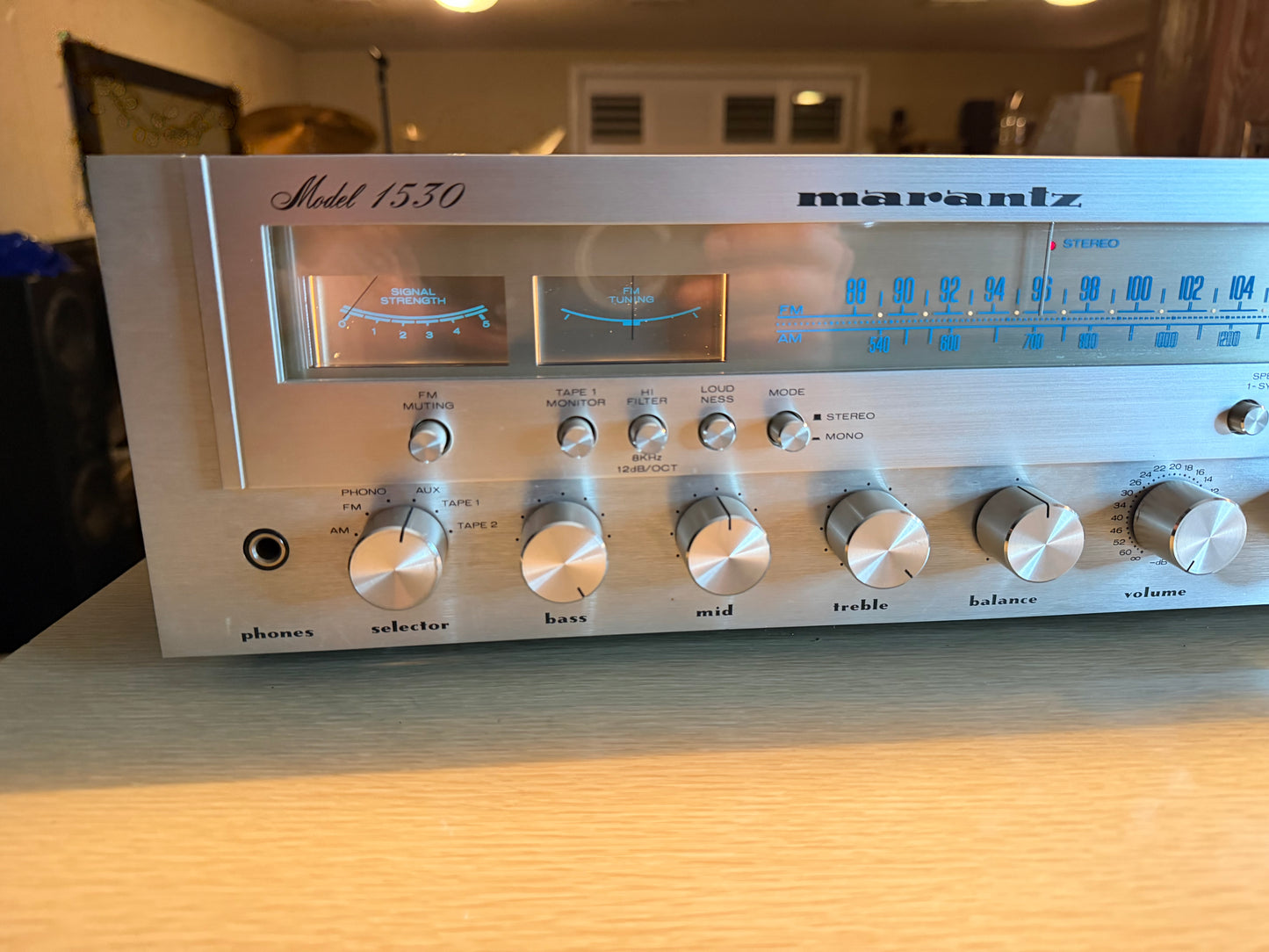 Marantz 1530 Receiver FULLY SERVICED New Bulbs Near Mint Condition Beautiful🎶🔥
