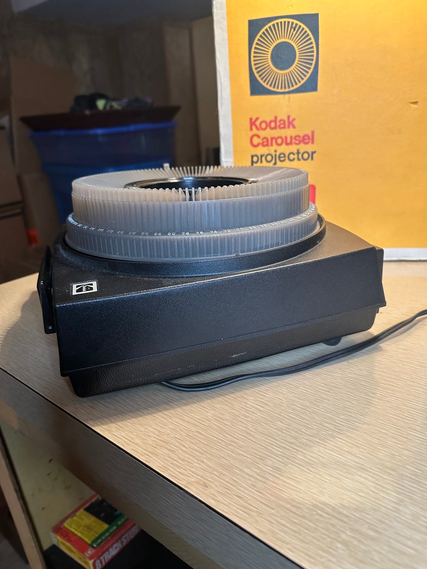 ⭐️Kodak Carousel 650H Slide Projector ⭐️Tested ⭐️Includes New Slide Tray Rare!