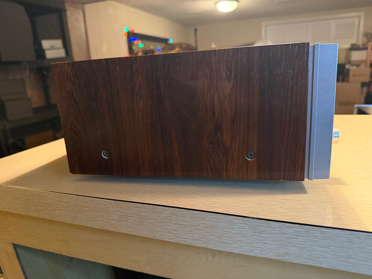 Luxman R‑3055 Stereo Reciever Rosewood Amplifier Near Mint Fresh Pro Service🔥🎶