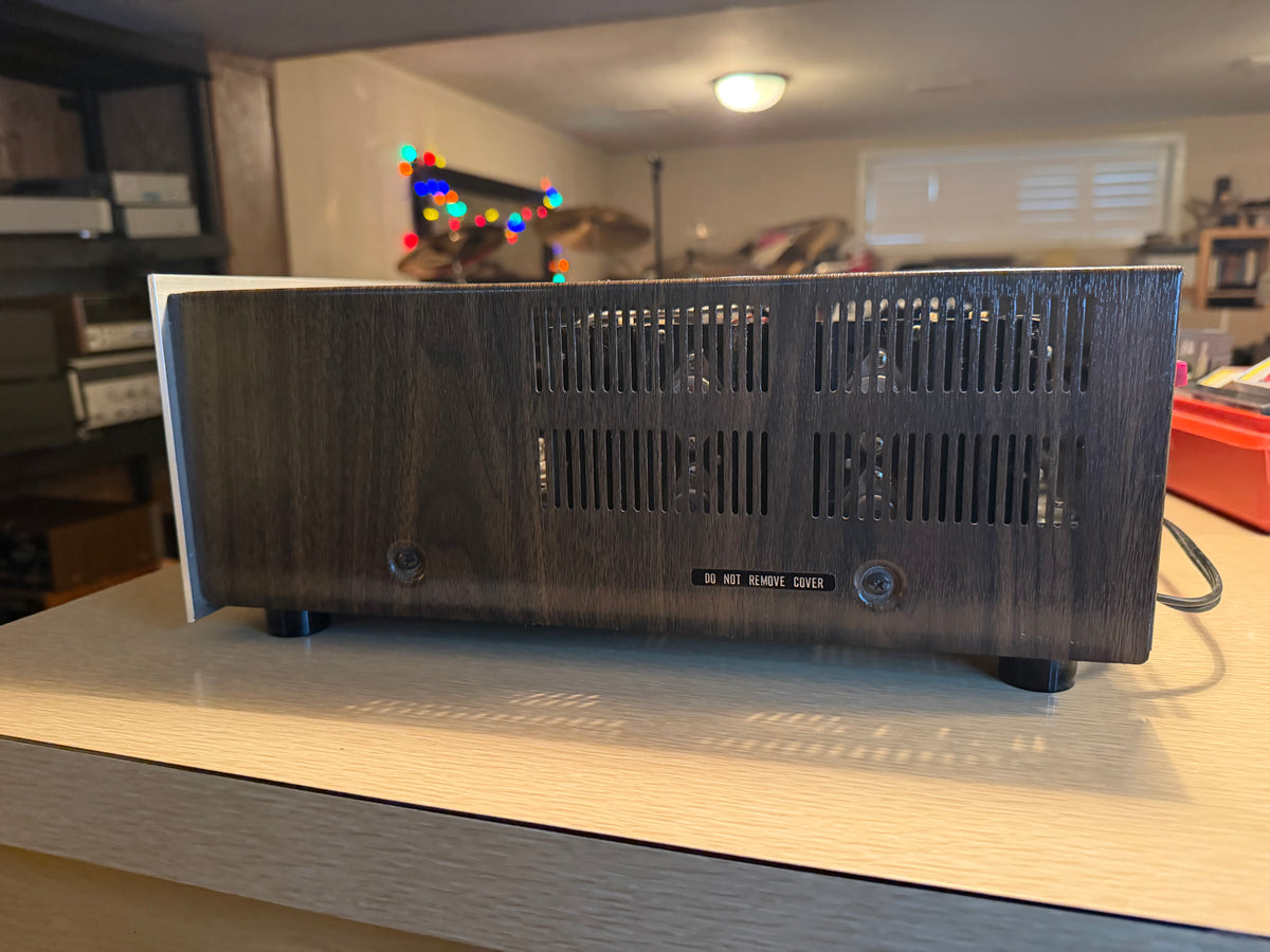 Marantz 2220B Stereophonic Receiver New Bulbs Fresh Servicing Near Mint CND🔥🎶