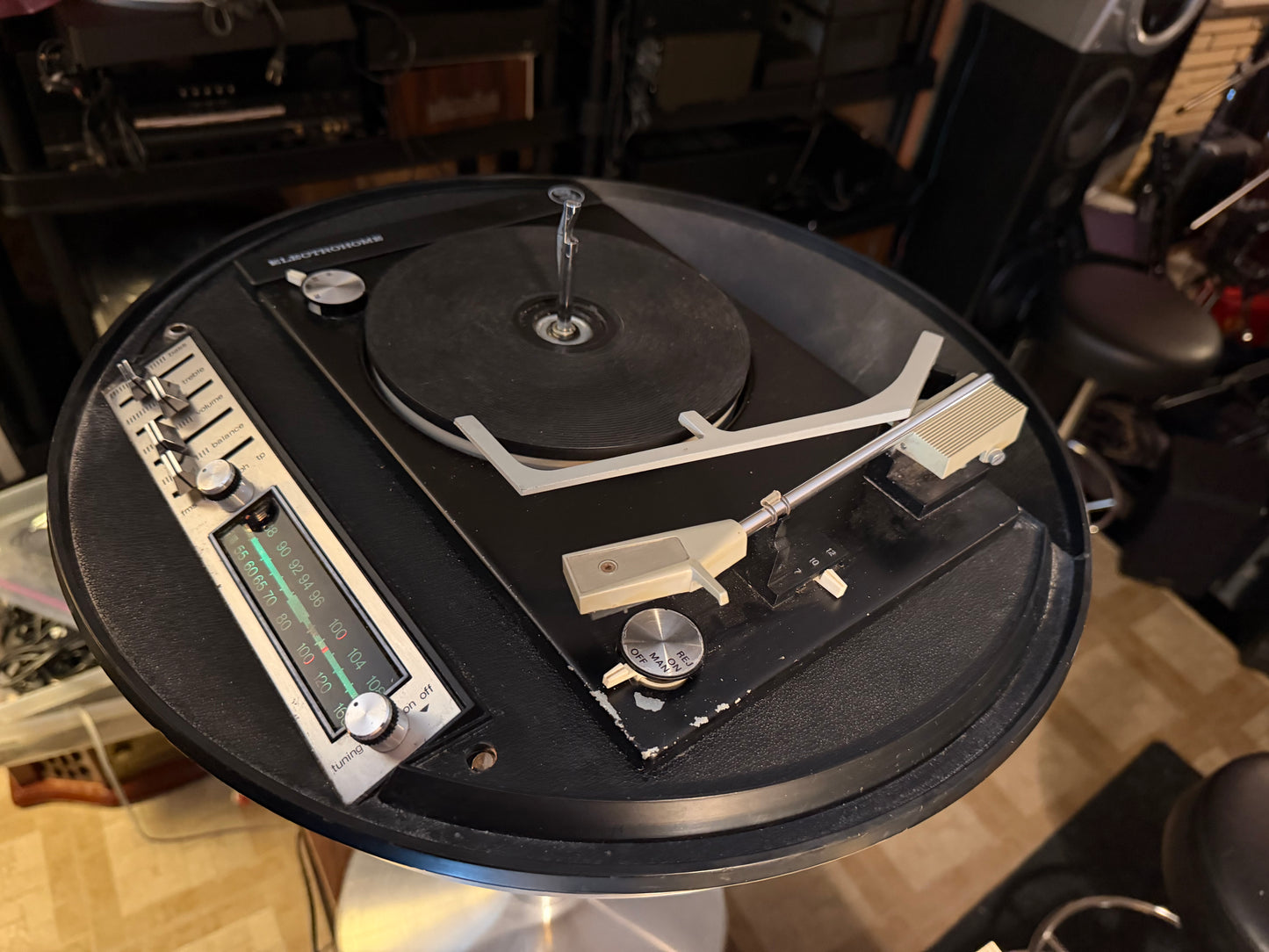 Vintage Electrohome Apollo 611 Solid State Turntable W/ Stand Tested Very RARE🔥