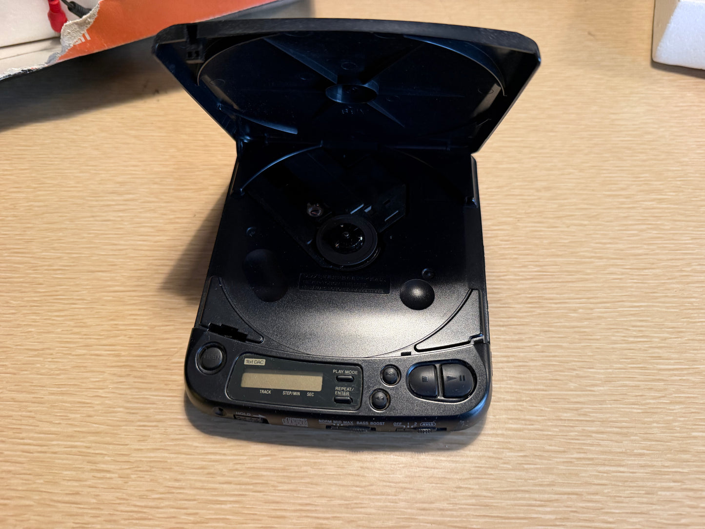 Sony Discman D-121 Portable CD Player – Complete in Box (CIB) – Serviced Rare🎶