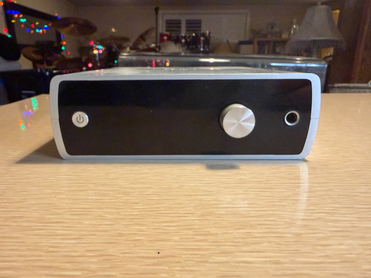 Denon DA-300USB USB DAC Headphone and 55mW Hi-Res Digital Isolator