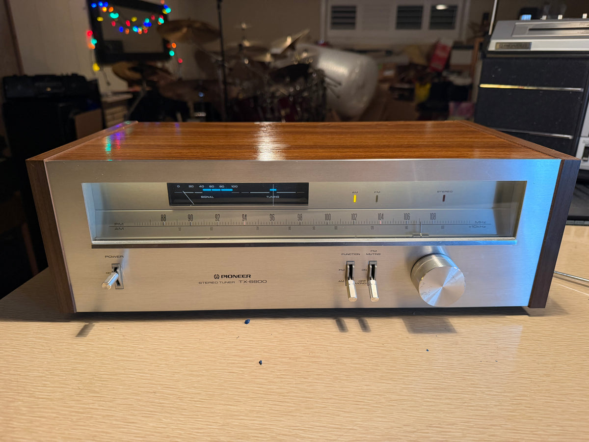 Pioneer TX-6800 Stereo Tuner FM/AM Radio Receiver Silver Face Near Mint Serviced