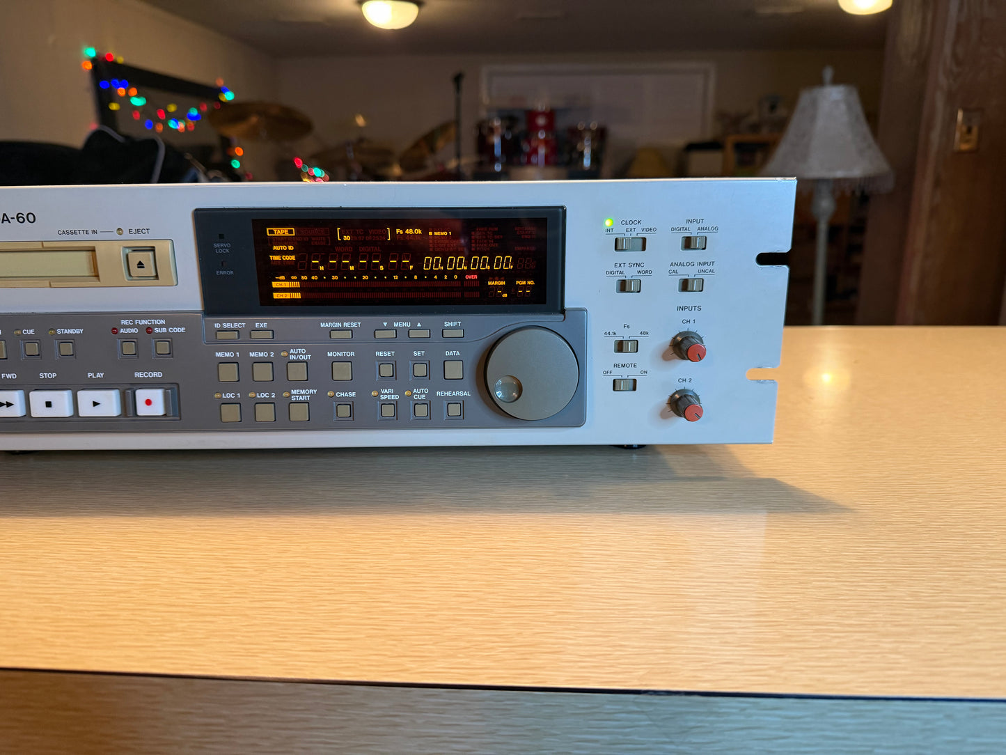 Tascam DA-60 MKII Professional DAT Recorder ~ Powers On ~ Works But No Sound