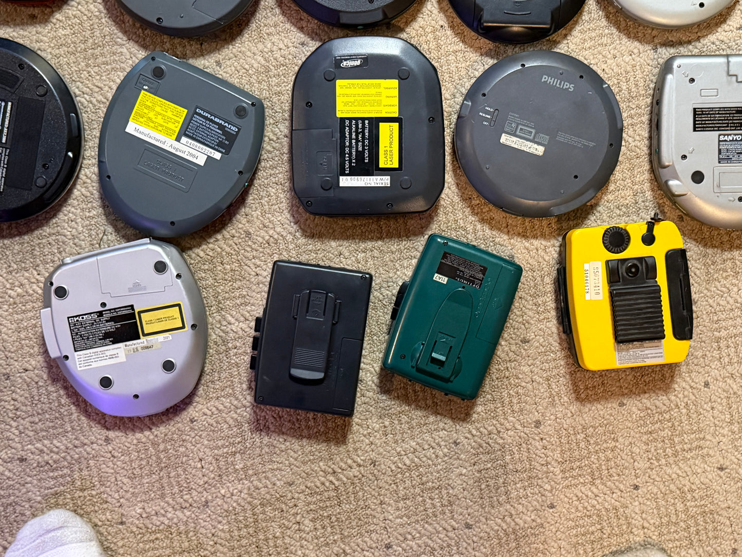 JVC,  Philps, ETC.. Walkman Cassette Player and CD Discman ALL WORKING 14 PIECE