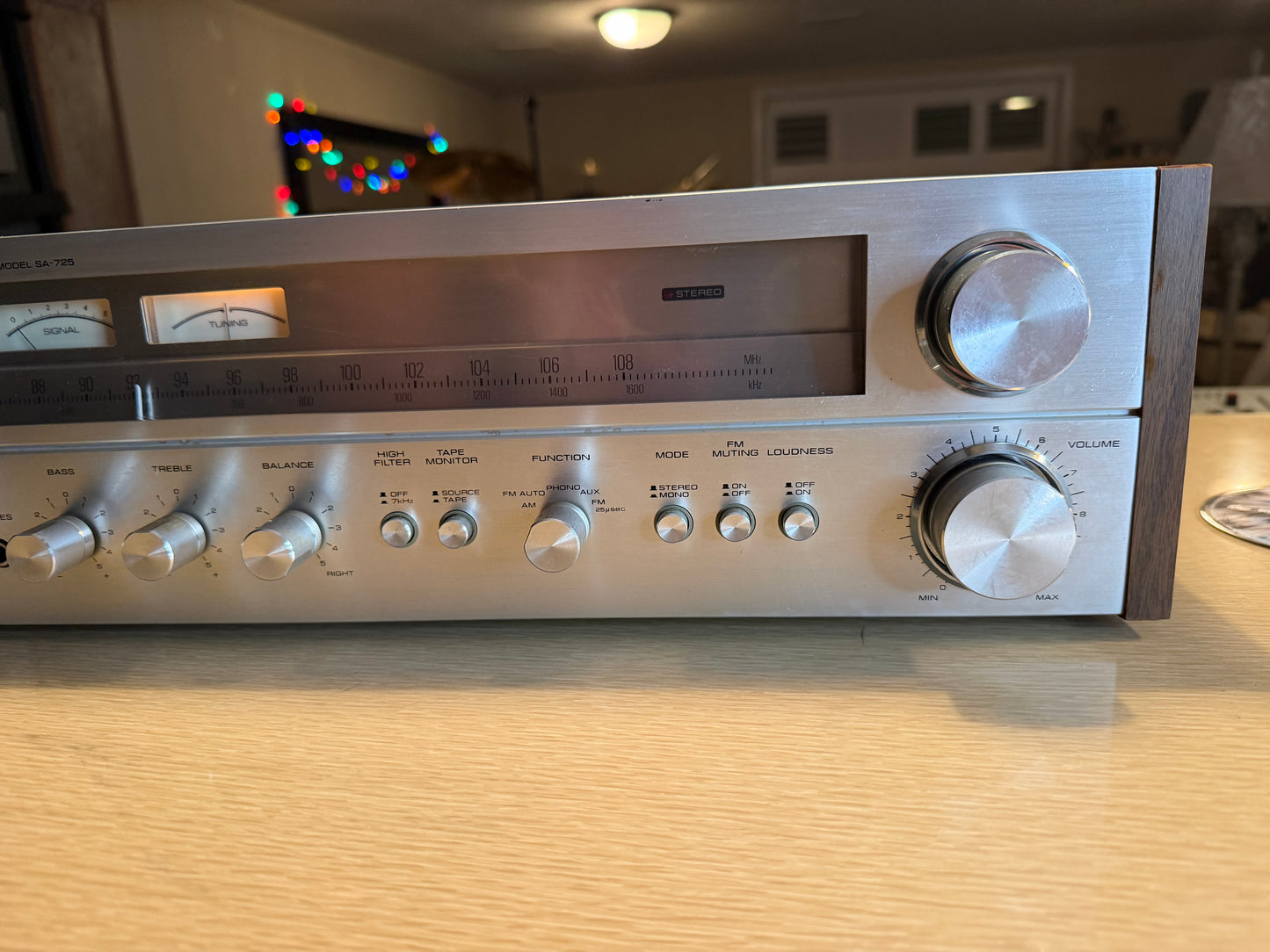 Vintage Toshiba Model SA-725 AM/FM Stereo Receiver FRESH Service Near Mint Case!