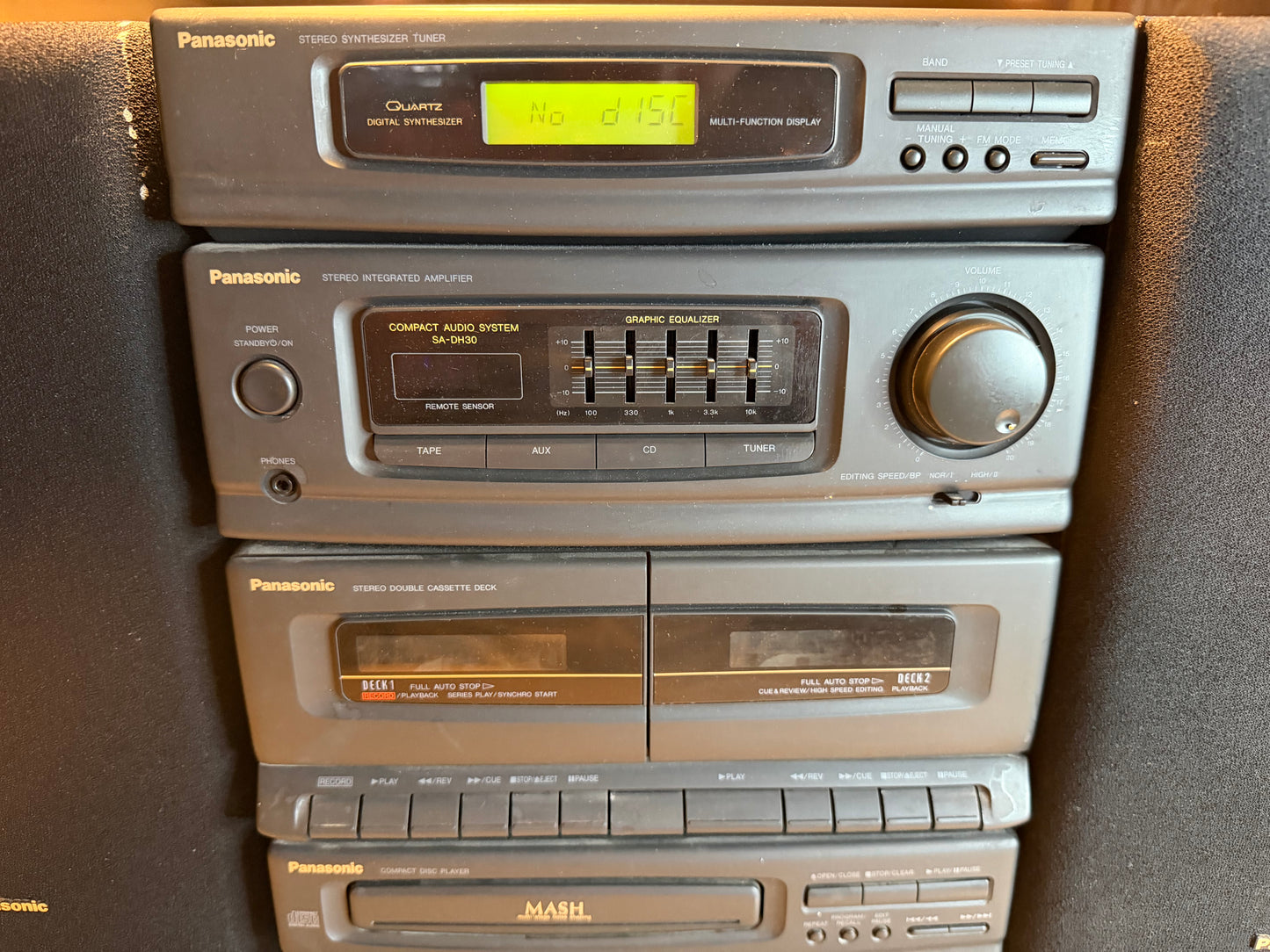 Panasonic AUDIOPHILE SA-DH30 Stereo CD Changer Cassette Deck Stereo System Works