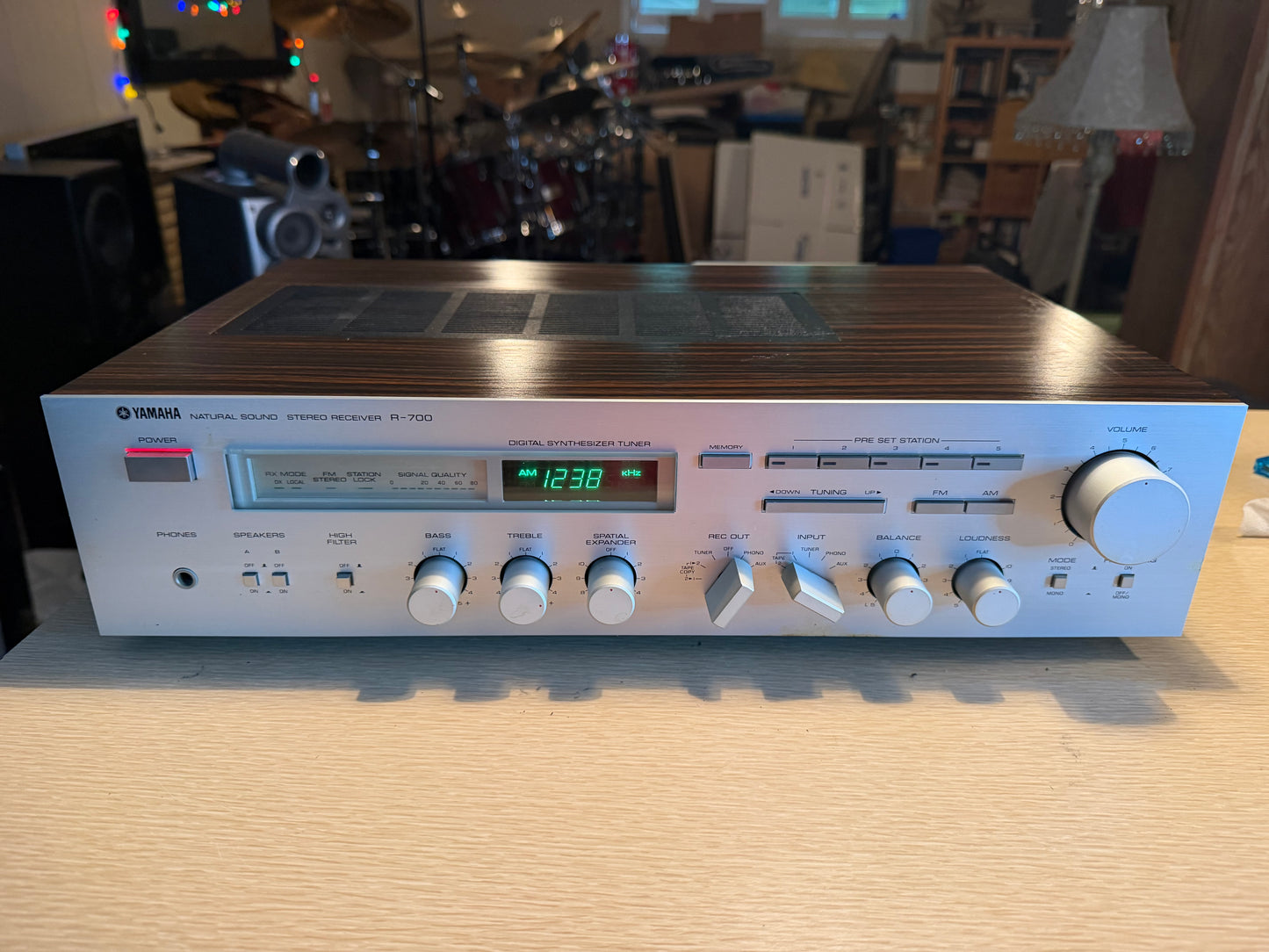 Vintage Yamaha R-700 Natural Sound Stereo Receiver Near Mint Fresh Service Rare!