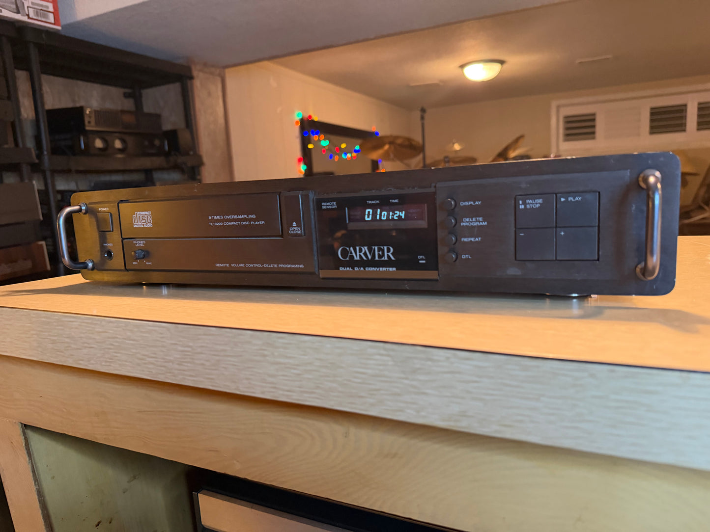 Vintage Carver TL-3200 Compact Disk Player New Belts Serviced High Fidelity