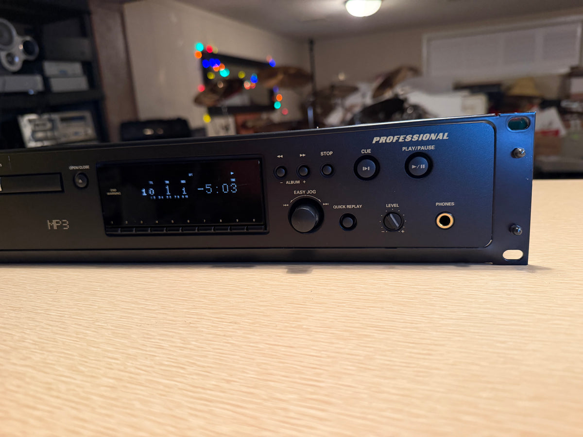 Marantz Professional CD MP3 Player PMD325/U1B Rack Mount Japan Fresh Service🔥🎶