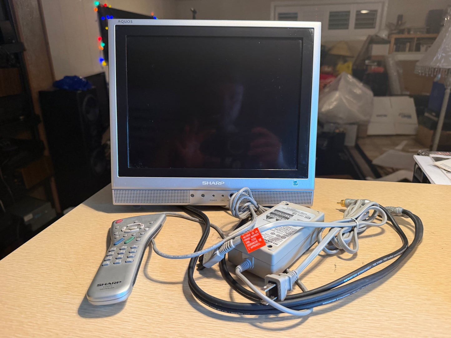 Sharp AQUOS LIQUID CRYSTAL TV  LC-13S1U-S Retro Gaming 13" TESTED w/Remote Nice!