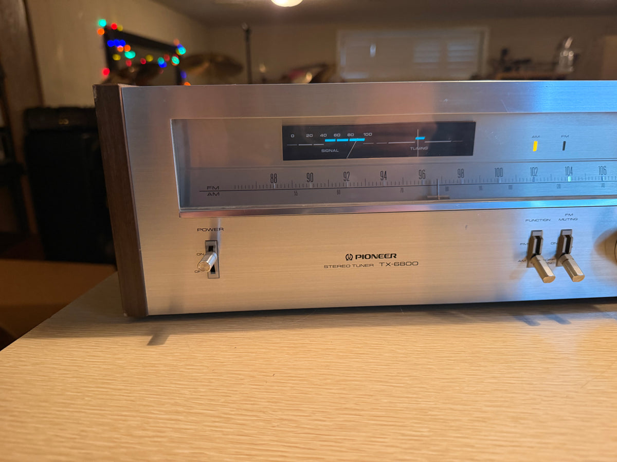 Pioneer TX-6800 Stereo Tuner FM/AM Radio Receiver Silver Face Near Mint Serviced