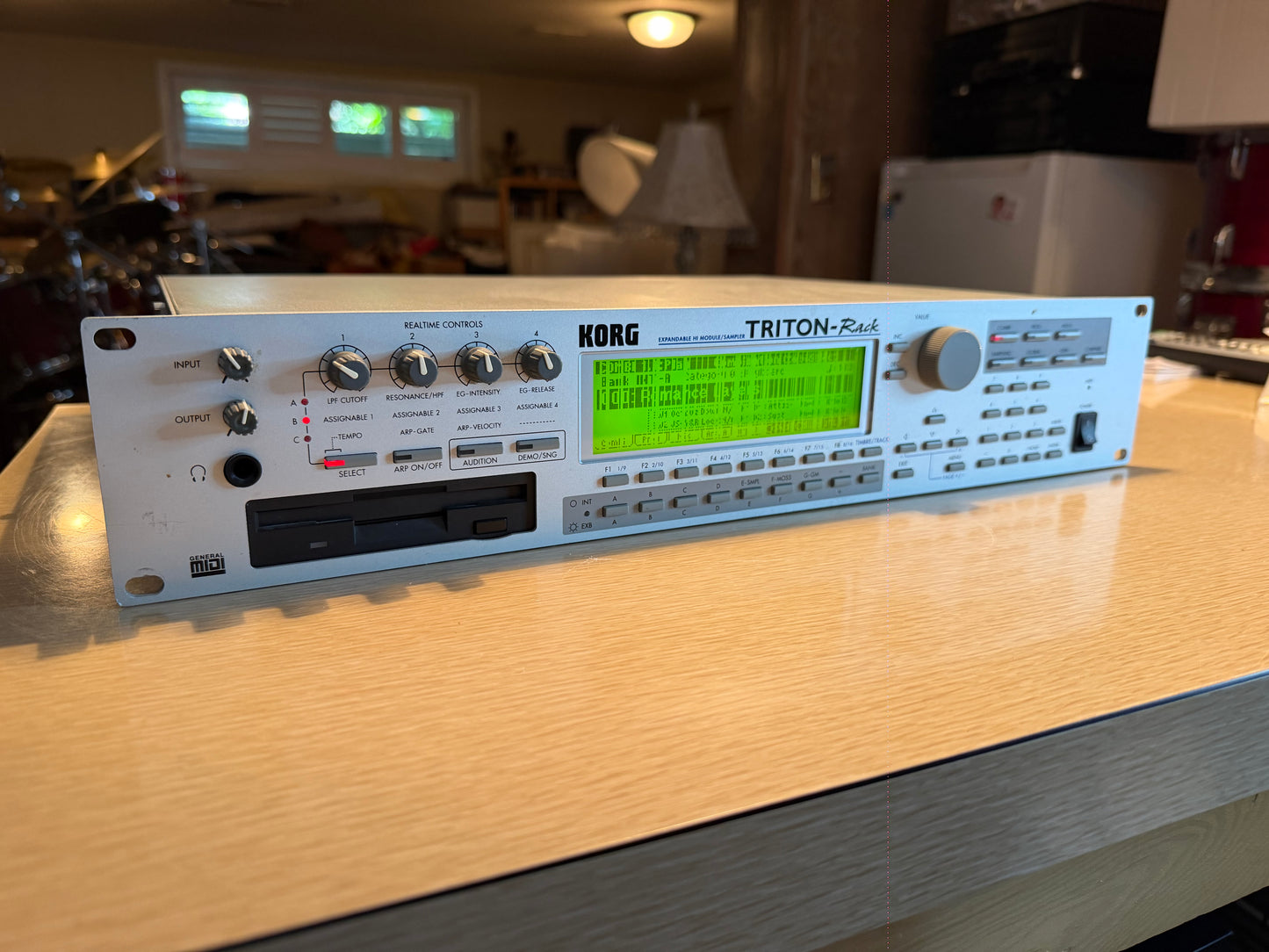 Korg Triton-Rack Expandable HI Module Sampler Synthesizer Works Needs New Screen