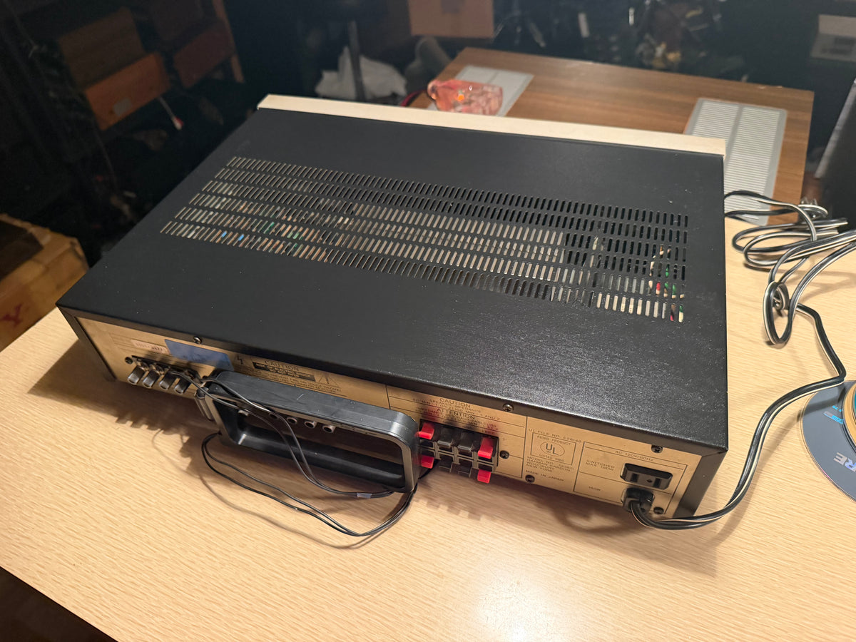 Harman Kardon HK385i stereo receiver. Good Condition. Silver Face Serviced🎶🔥