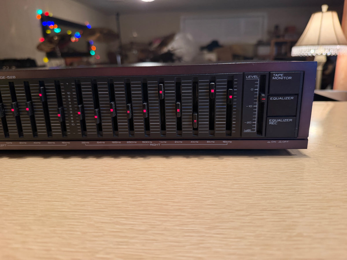 Kenwood Graphic Equalizer GE-52B Fresh Serviced Rare Red Faceplate Beauty🔥🎶