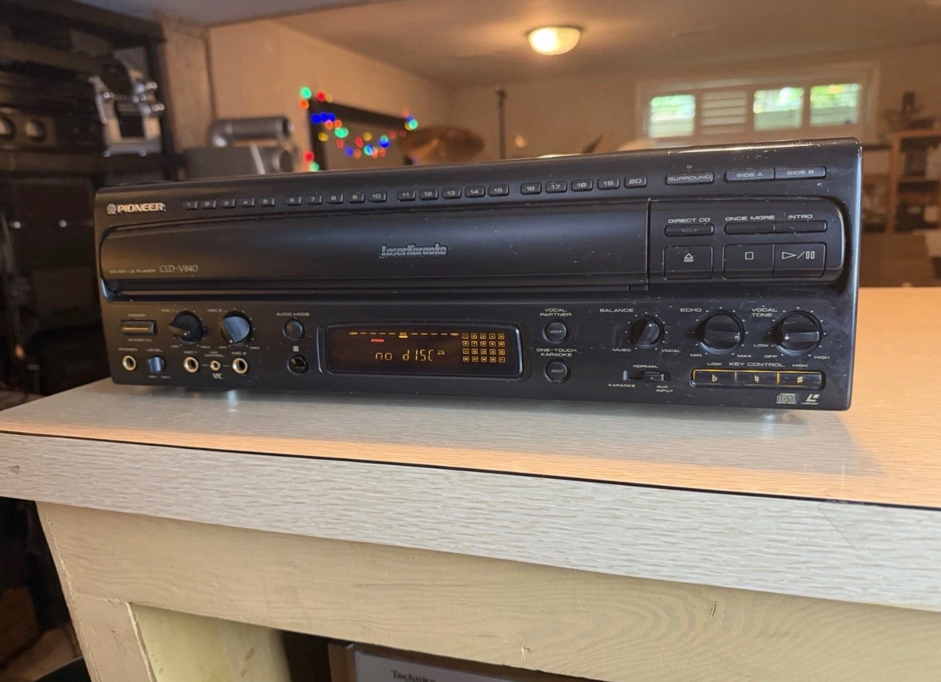PIONEER DVL-V888 LASER DISC/DVD/VIDEO PLAYER KARAOKE-NO REMOTE-As Is - Read Desc