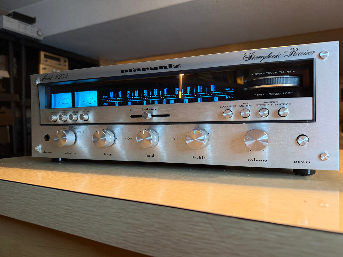MARANTZ 2252 Vintage Am/Fm Stereo Receiver Pro Serviced Cleaned Near Mint Wow🔥