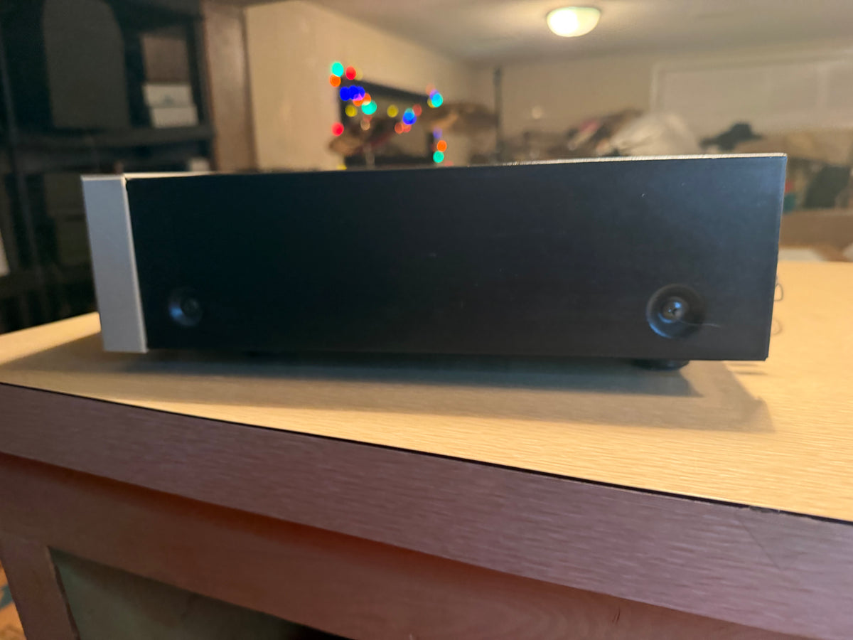 Harman Kardon HK385i stereo receiver. Good Condition. Silver Face Serviced🎶🔥