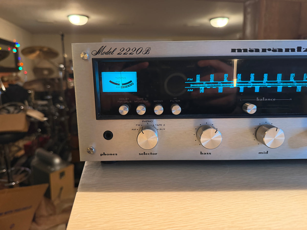 Marantz 2220B Stereophonic Receiver New Bulbs Fresh Servicing Near Mint CND🔥🎶