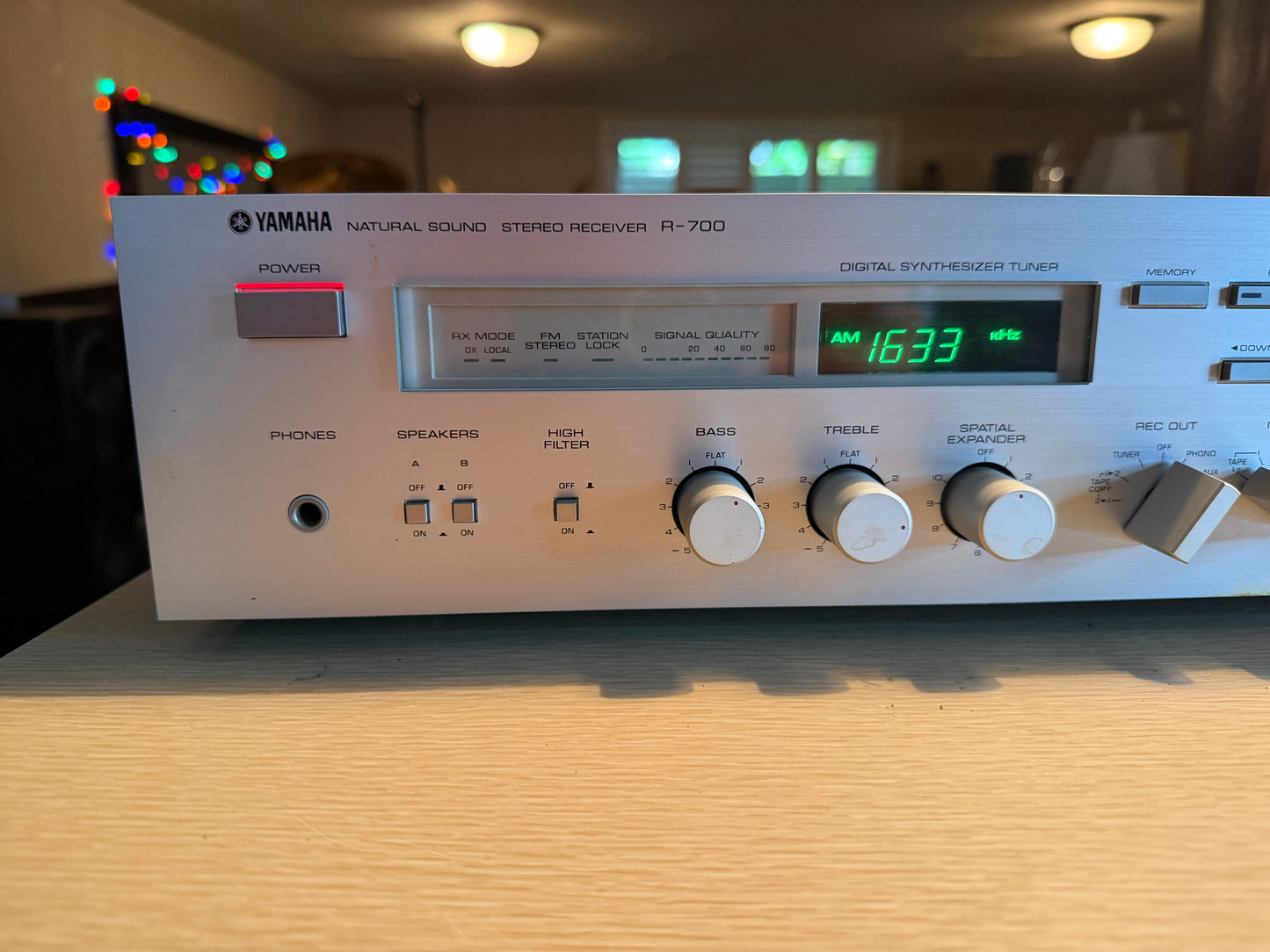 Vintage Yamaha R-700 Natural Sound Stereo Receiver Near Mint Fresh Service Rare!