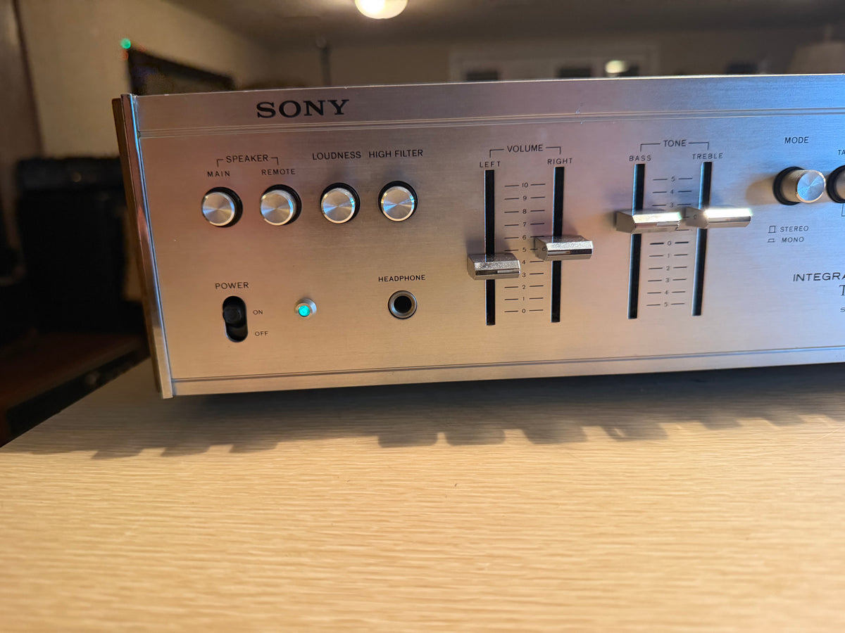 SONY TA-1055 Vintage Integrated Amplifier Near Mint Fresh Service Sounds Great🎶