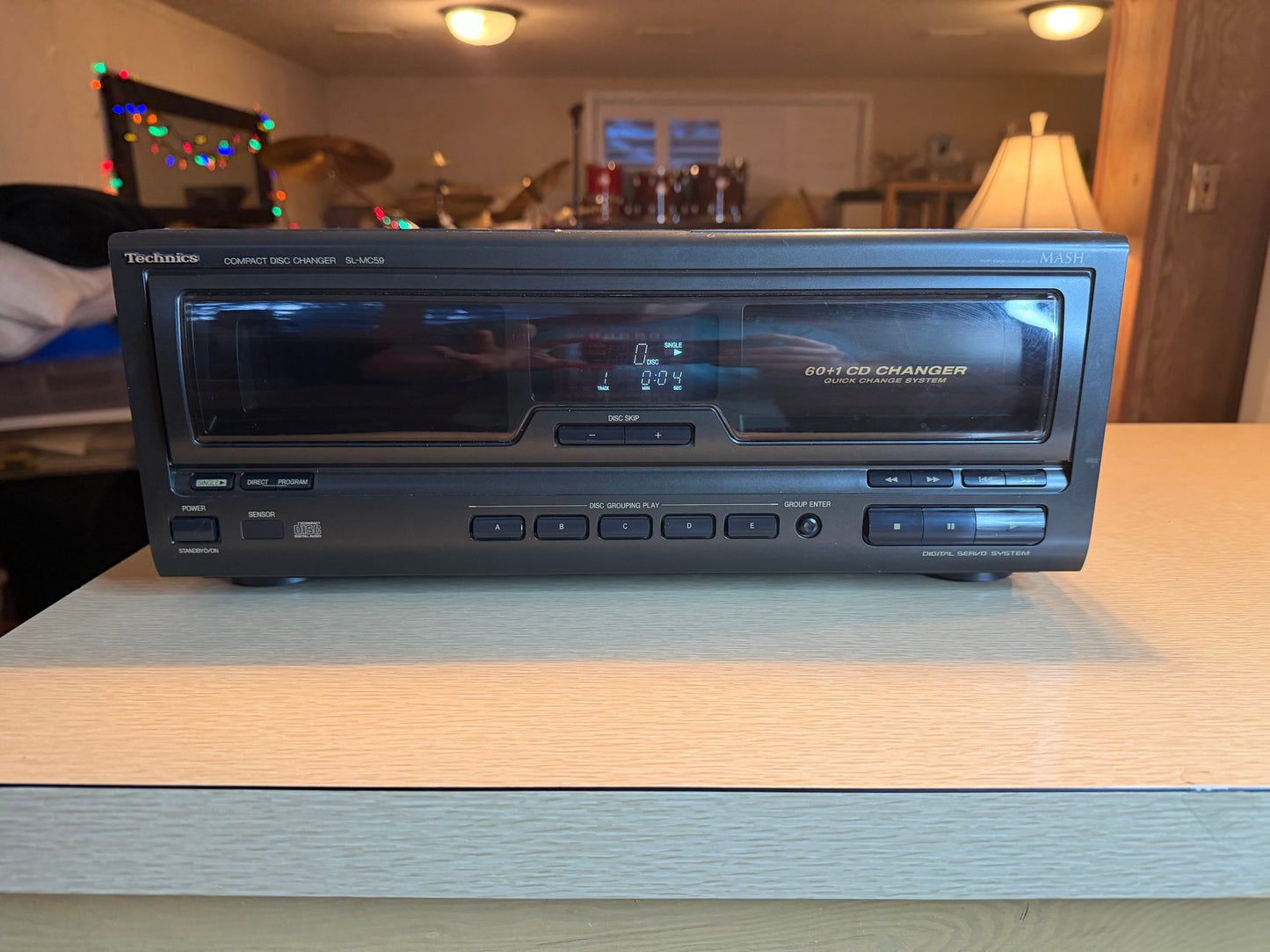 Vintage Technics SL-MC59 Compact Disc Changer 60+1 CD Changer No Remote Serviced