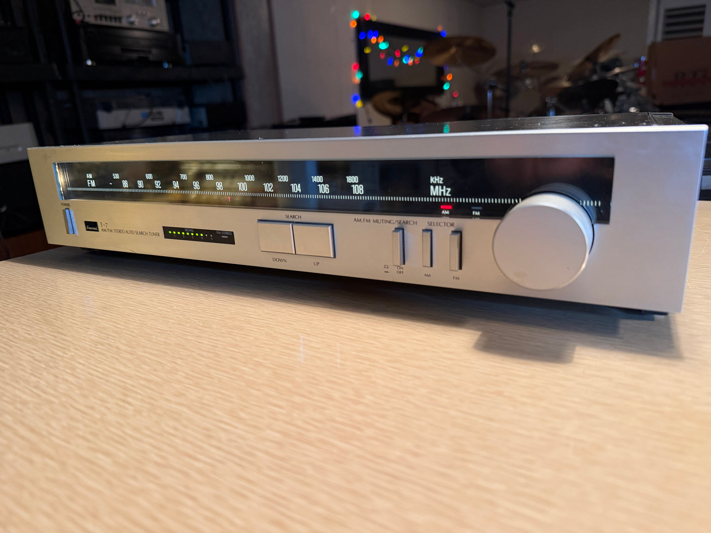 Sansui T-7 AM/FM Stereo Auto Search Tuner Perfect Working Condition Serviced