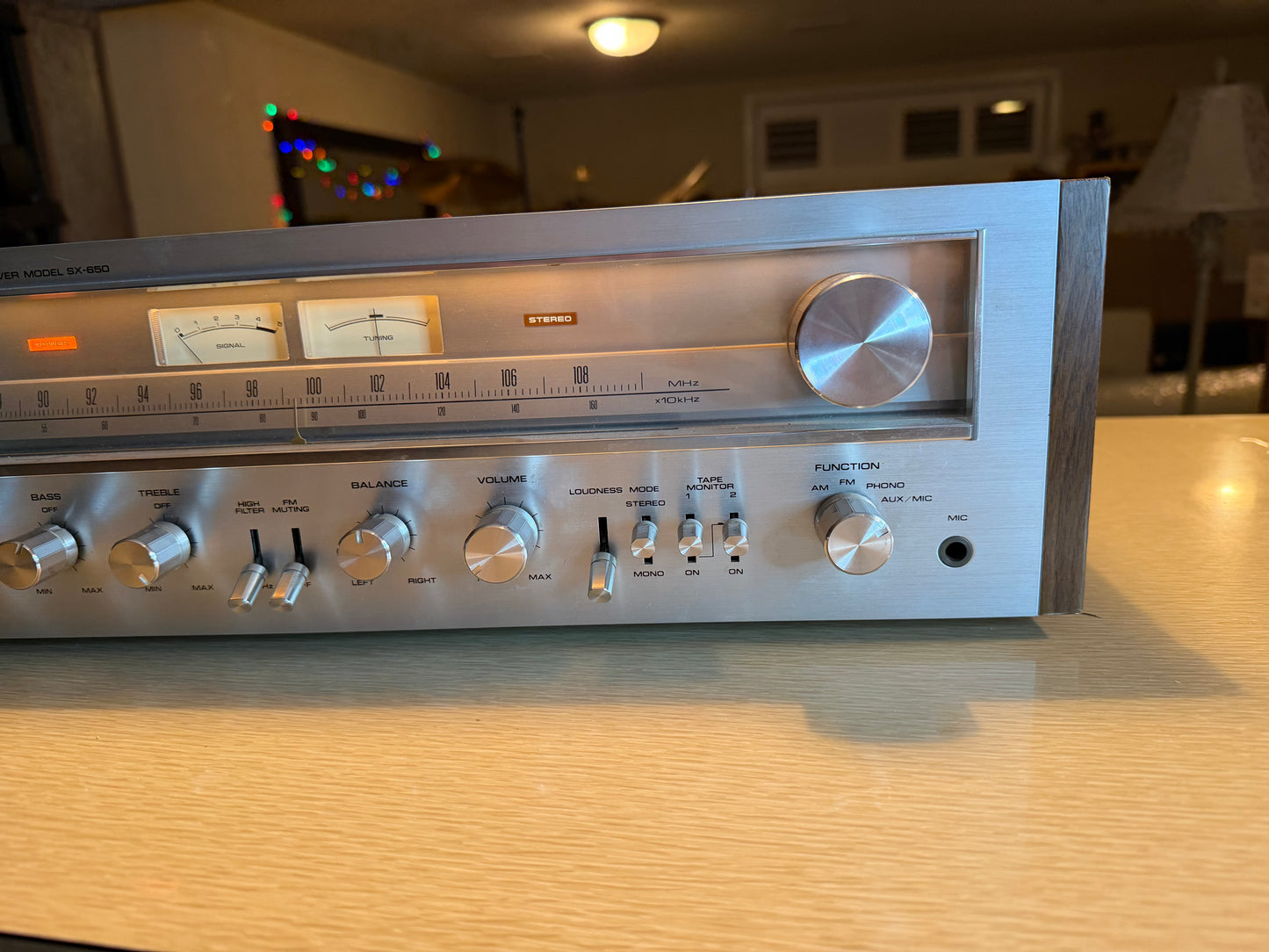 Vintage Pioneer SX-650 AM/FM Stereo Receiver Woodgrain FRESH SERVICING Guarentee