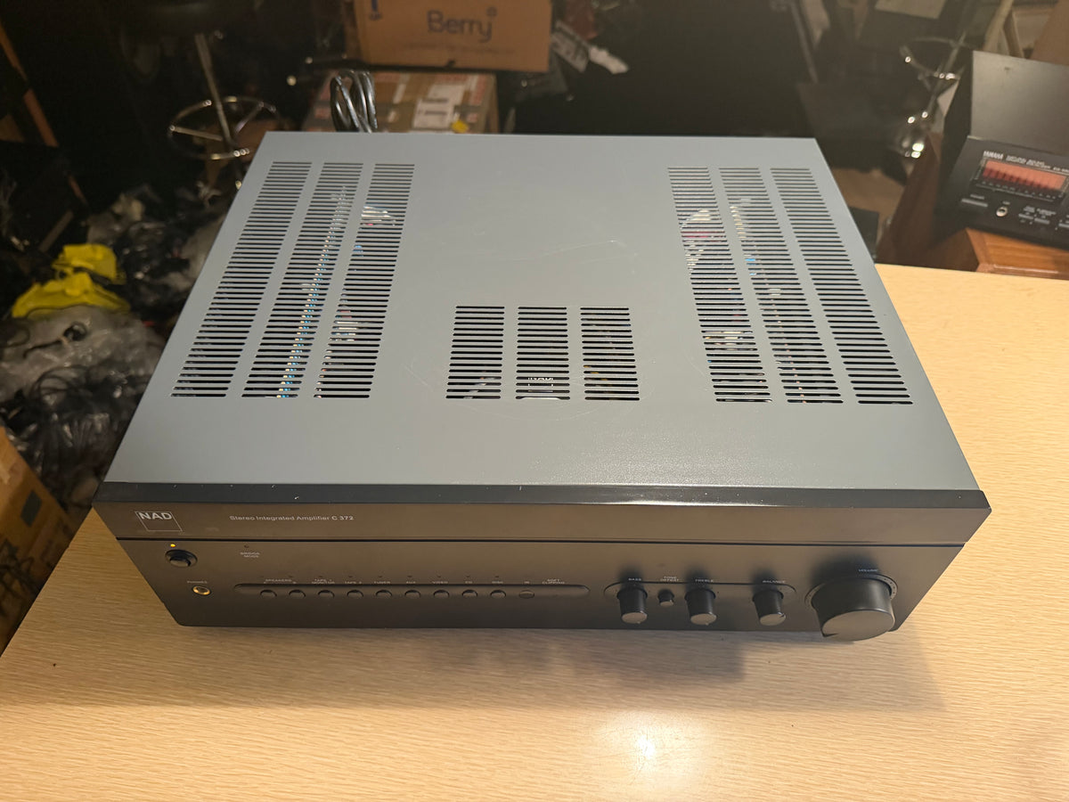 NAD C372 Stereo Integrated Amplifier 150W/Ch Fresh Pro Service Hi-Fi Audiophile