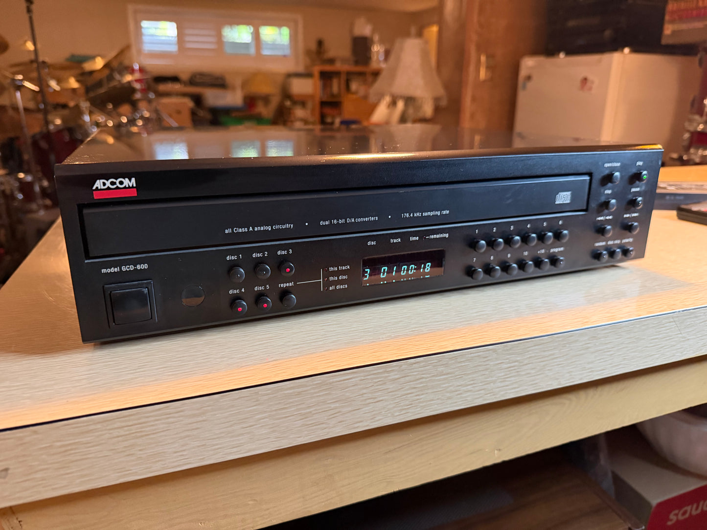 Adcom GCD-600 5-disc CD Changer Player + DAC NEAR MINT FRESH SERVICE REMOTE WOW!