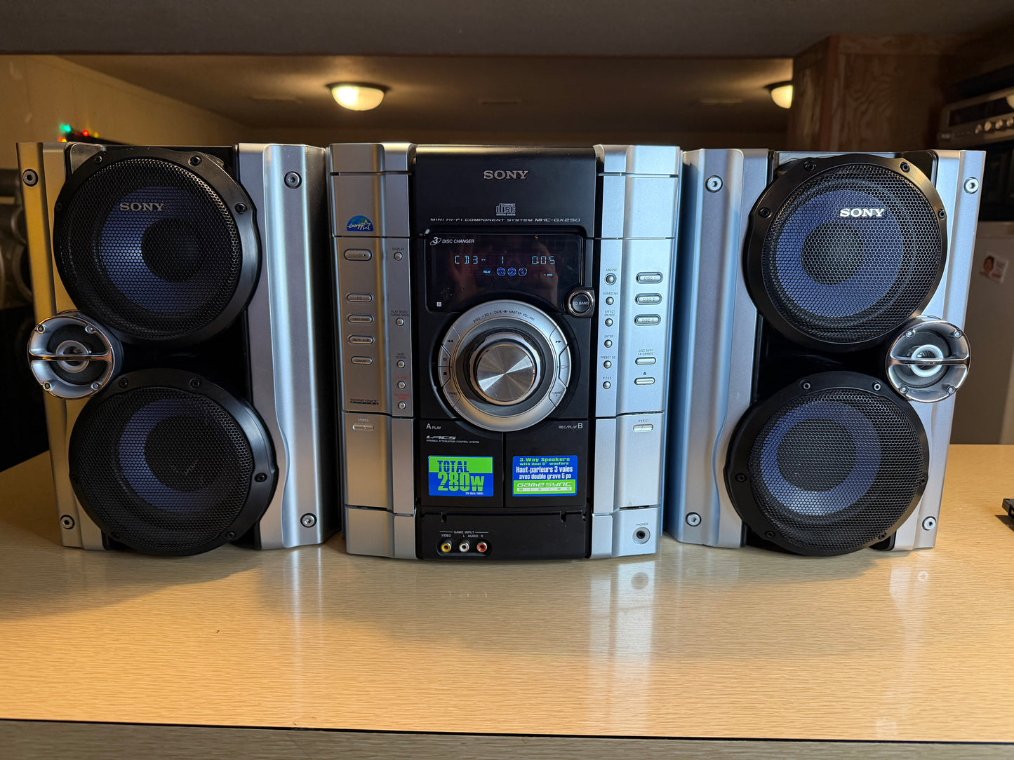 Sony MHC-GX250 Mini Hi-Fi Shelf Stereo System Radio CD Changer EVERYTHING WORKS!