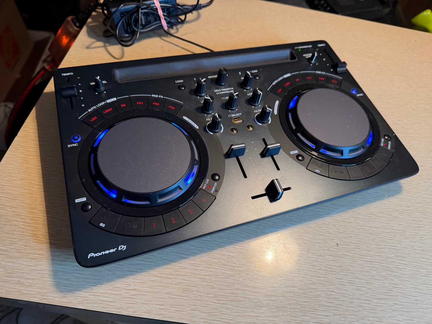 Pioneer DDJ-WeGO4-K DJ Controller Fully Operational High Fidelity Low Usage 🎶🔥