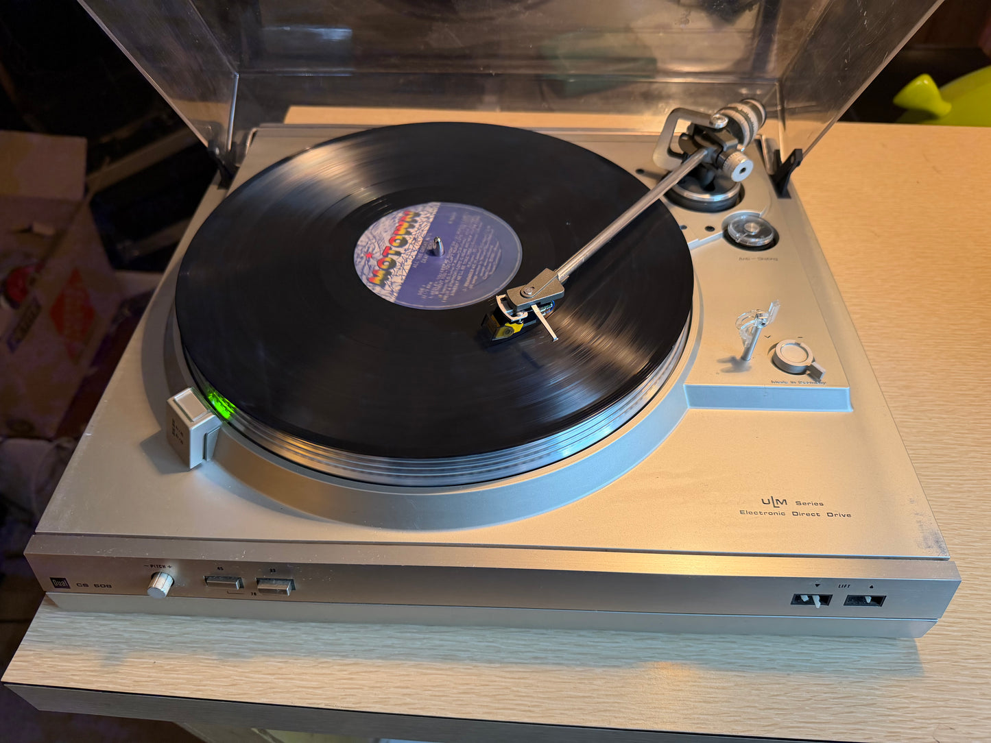 Dual CS 608 Direct Drive turntable Works Well Beautiful Piece Please Read