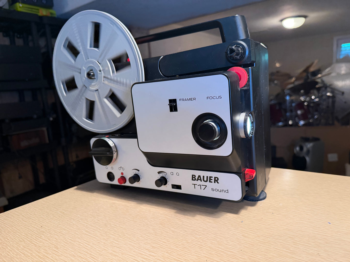 Serviced Bauer T17 Super 8 Sound Projector – Clean, Tested, Ready to Use