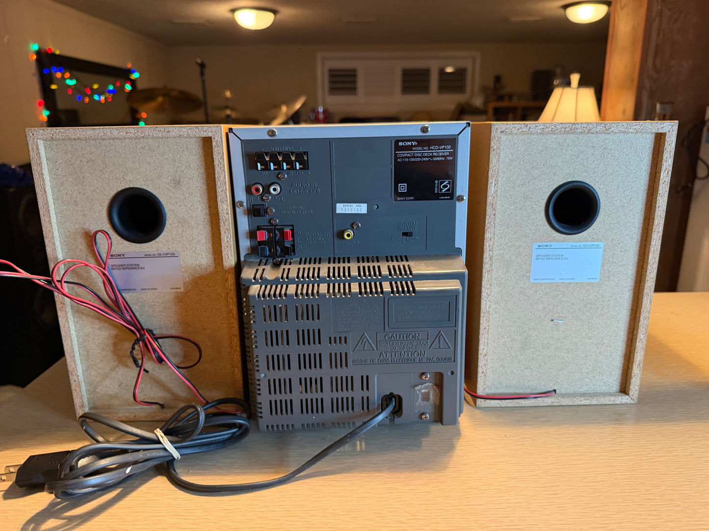Sony CMT-VP100 Micro HiFi Component System W/ Speakers Working Suprisingly Loud