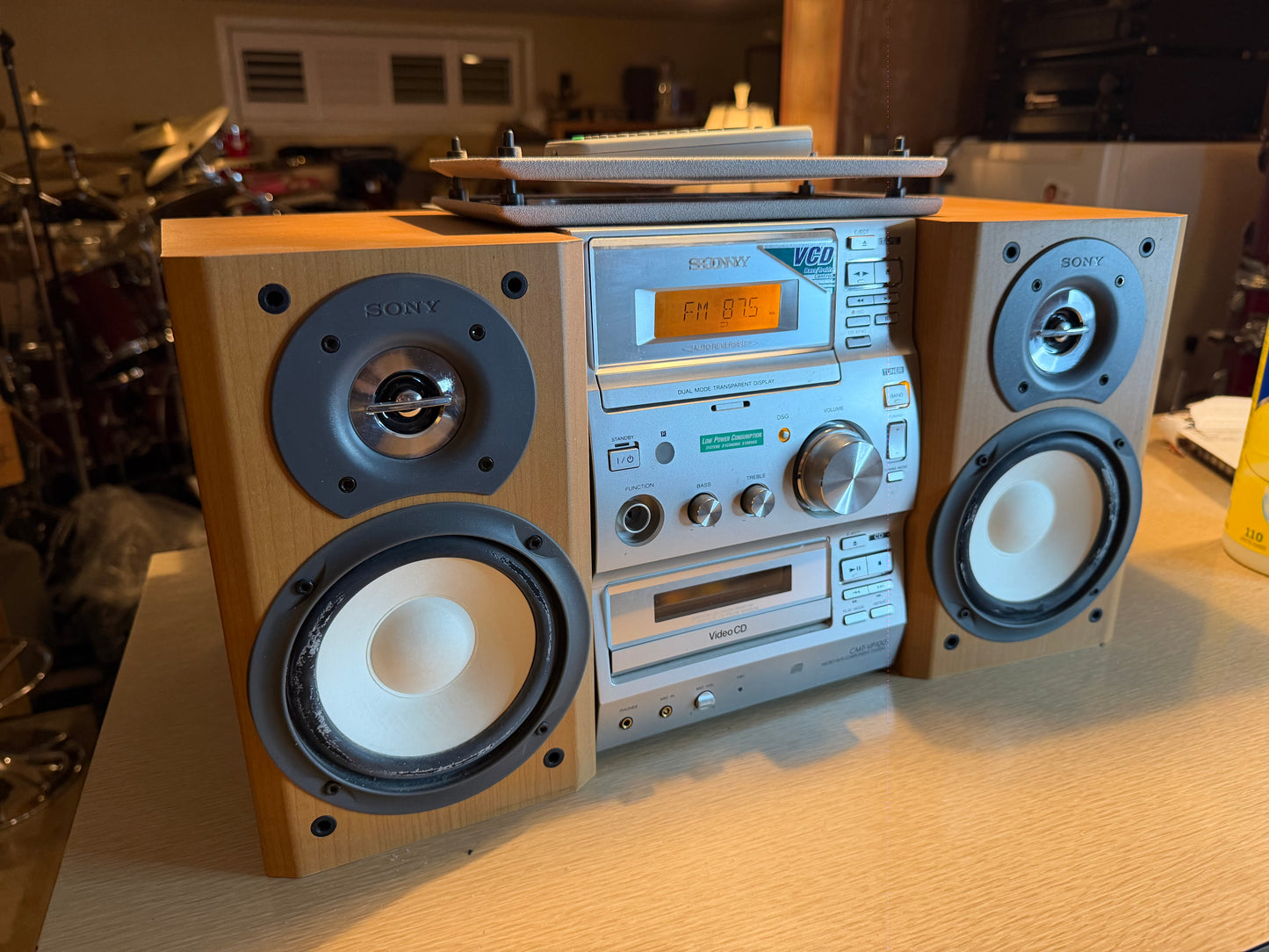 Sony CMT-VP100 Micro HiFi Component System W/ Speakers Working Suprisingly Loud