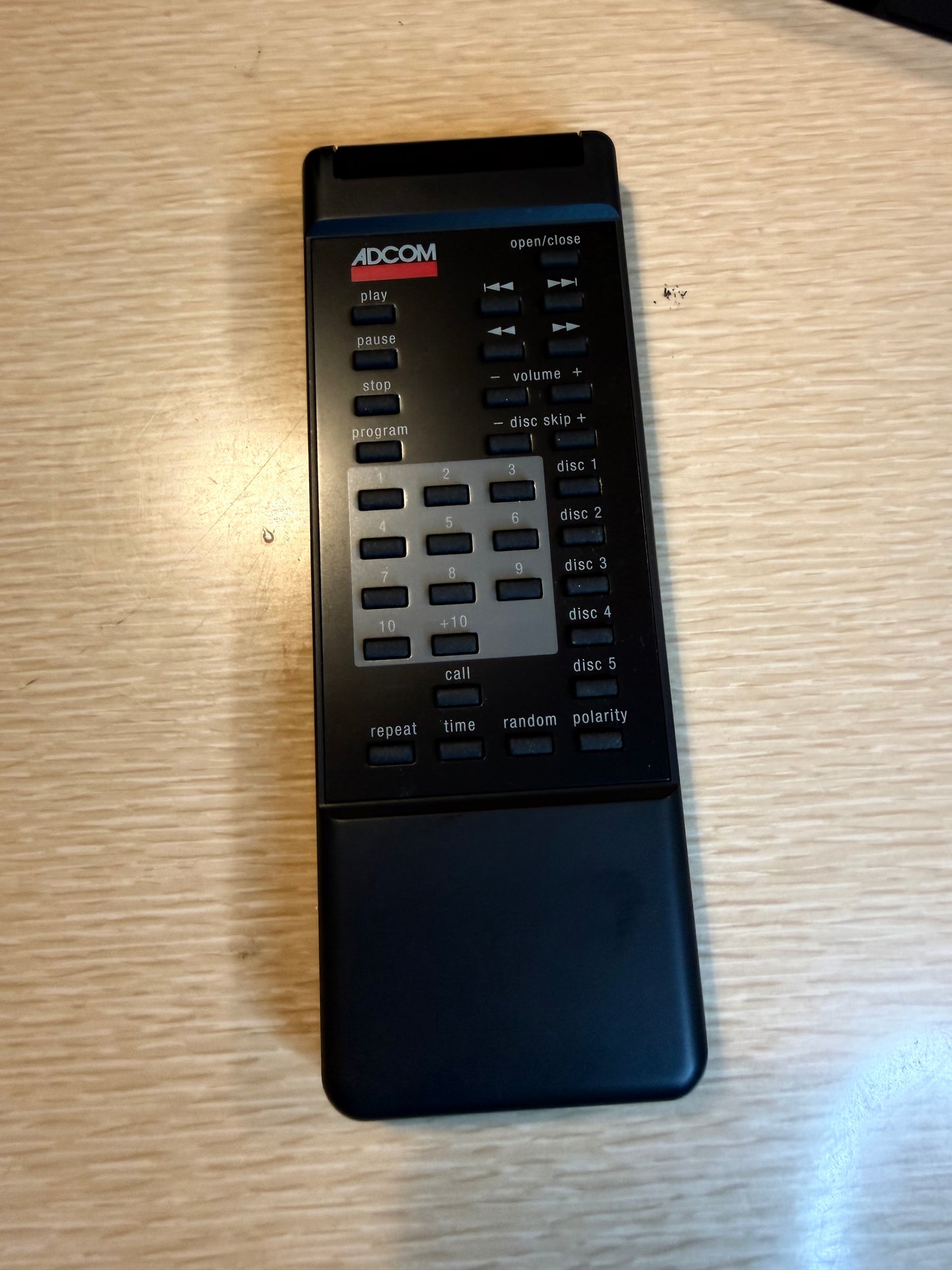 Adcom GCD-600 5-disc CD Changer Player + DAC NEAR MINT FRESH SERVICE REMOTE WOW!