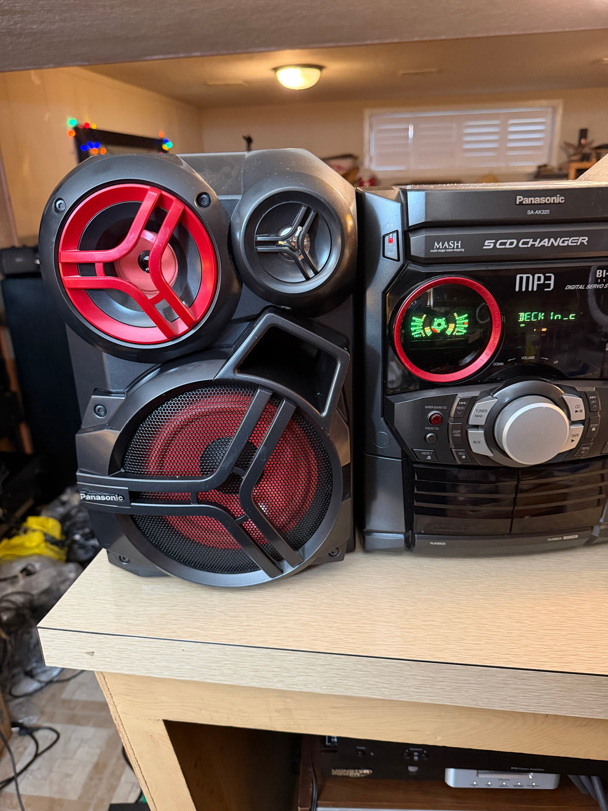 Panasonic SA-AK320 5 CD Dual Cassette Radio Stereo Boombox/ Fully Functional