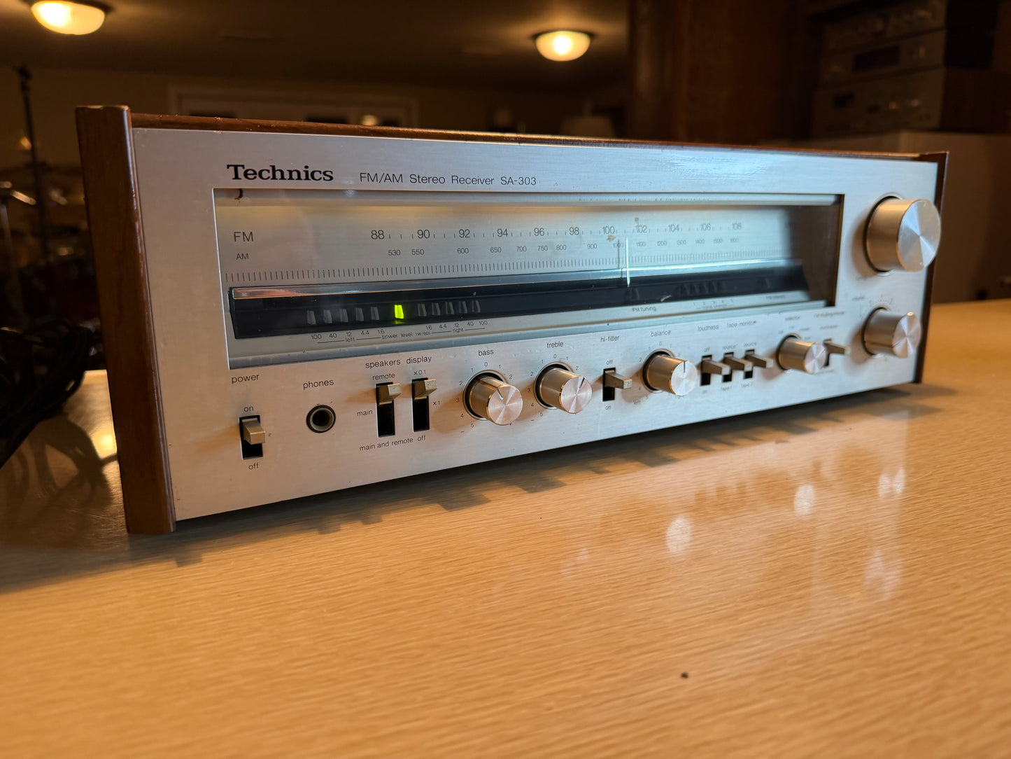 VINTAGE TECHNICS SA-303 AM FM Stereo Receiver Phono Input EXCELLENT CND TESTED🔥