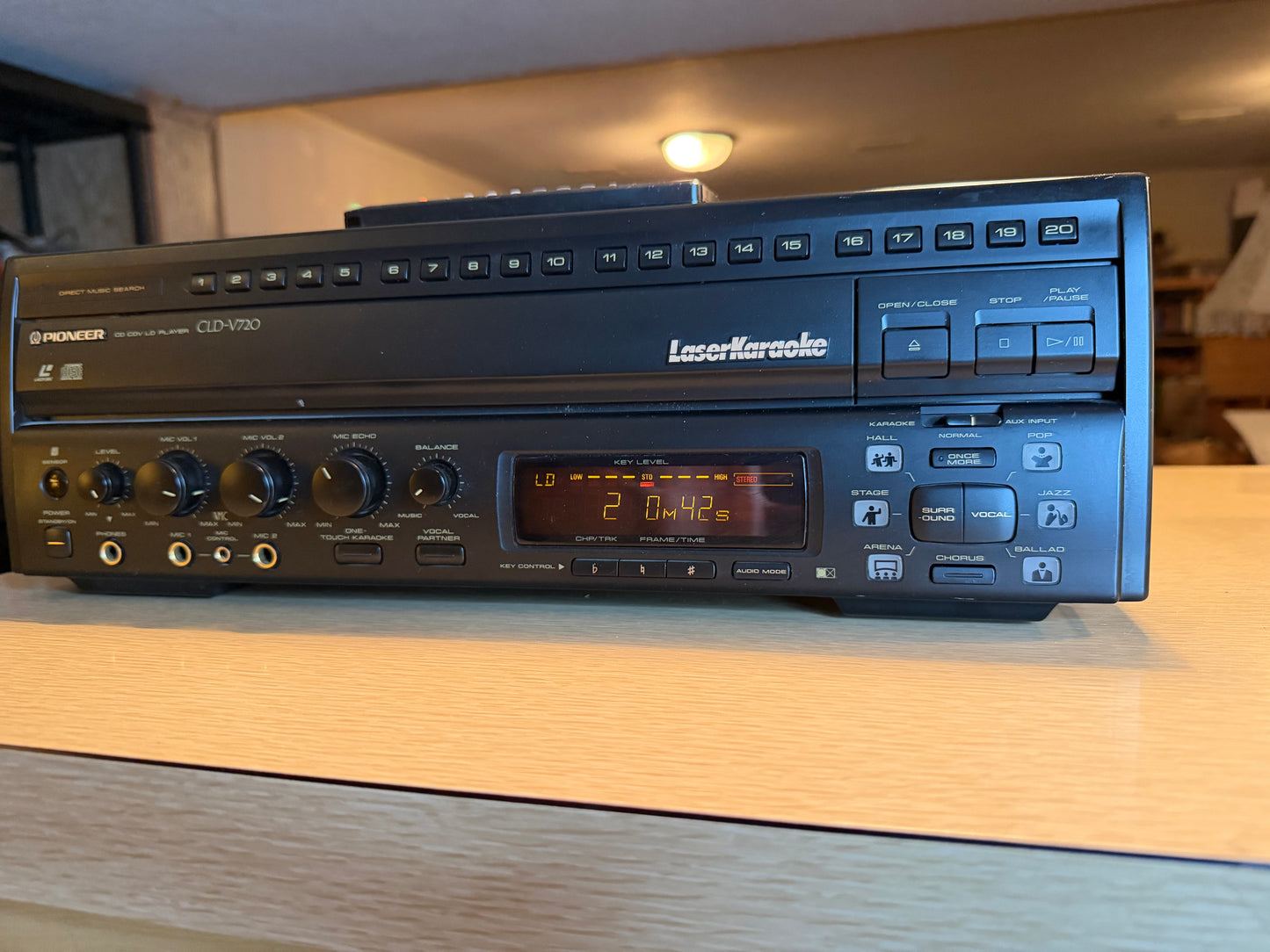 Pioneer CLD-V720 Laser Disc CD CDV  Player With Remote Tested Fully Works Rare🔥