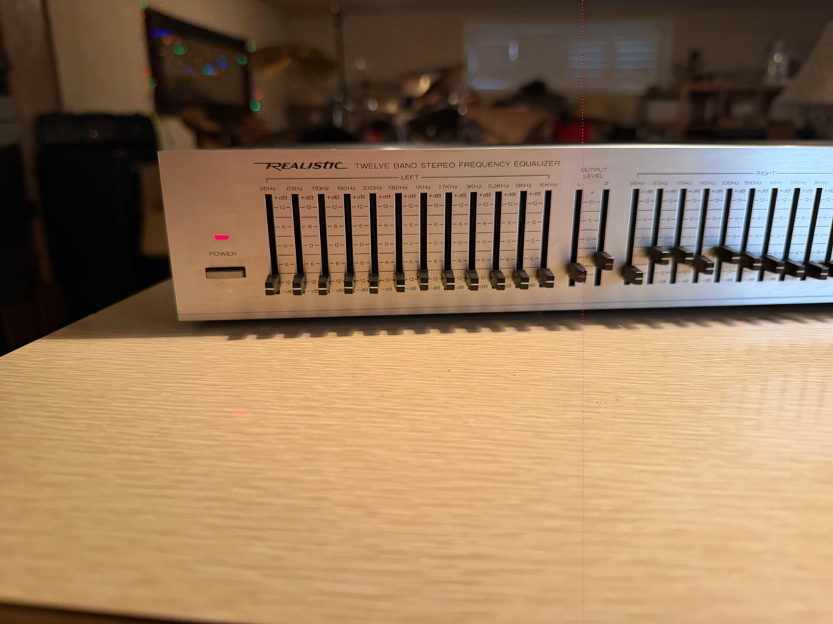 Vintage Realistic 31-2009 Twelve-Band Stereo Frequency Equalizer Stereo Serviced