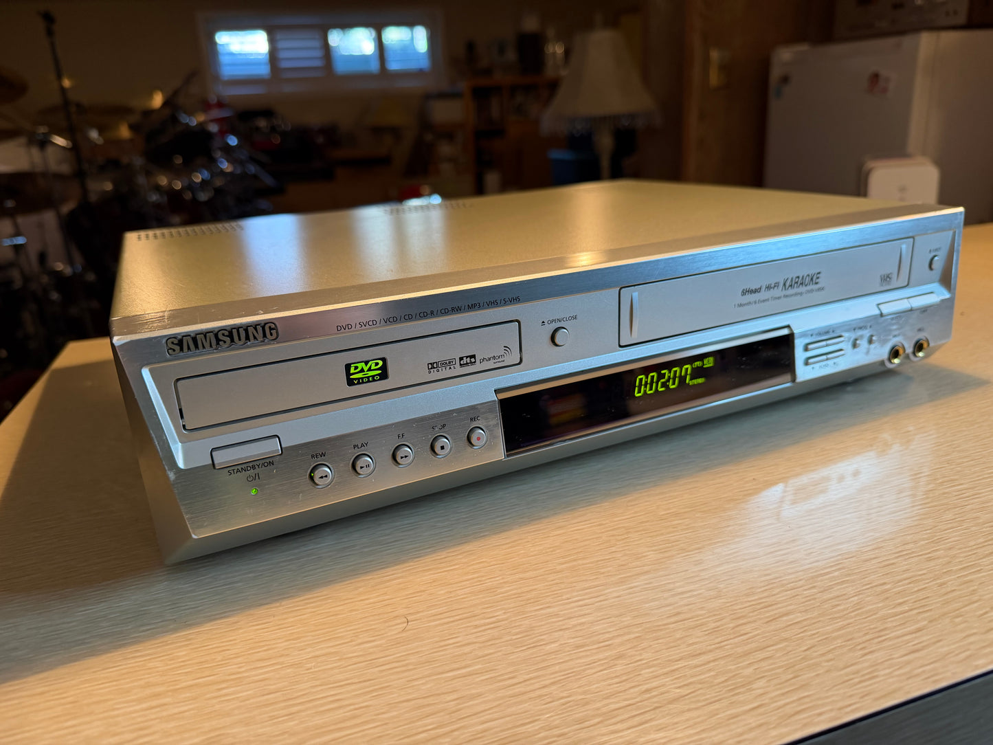 SAMSUNG 6 HEAD DVD-V85K DVD/VCR SUPER VHS SVCD CD CDR CDRW MP3 PLAYER RARE WORKS
